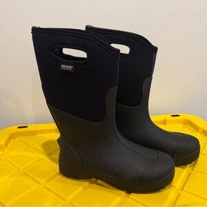 New Men’s Bogs Ultra High Insulated, Waterproof Boots, Size 9